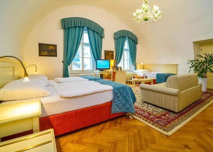 Josephine Old Town Square - Czech Leading 4*