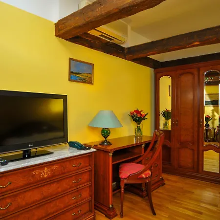 Josephine Old Town Square - Czech Leading Hotel 4*