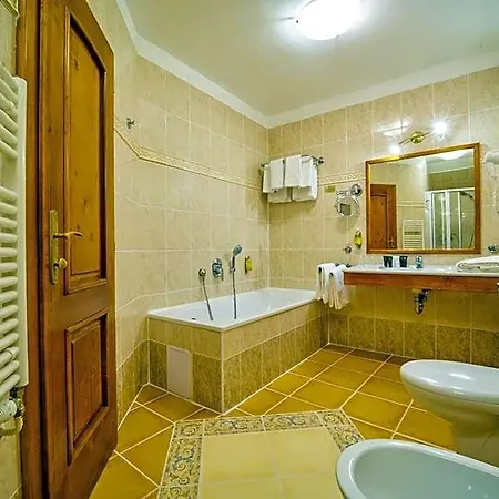Josephine Old Town Square - Czech Leading Hotel