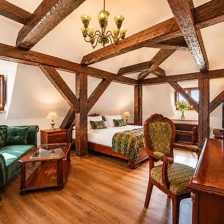 Josephine Old Town Square - Czech Leading Hotell 4*