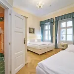 Josephine Old Town Square - Czech Leading 4* Praga